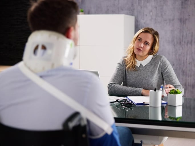 Injured-Person-Consults-With-lawyer-marietta