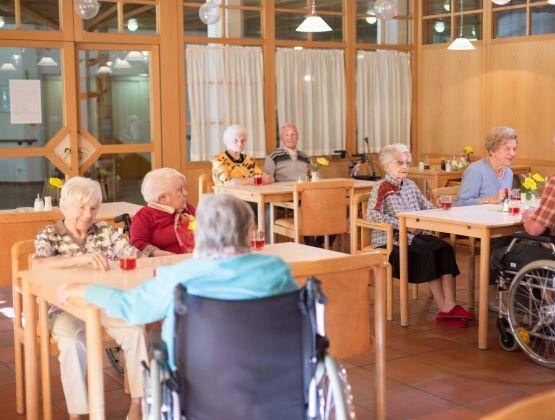 Different Types Of Nursing Home Abuse and Who Can Sue For It